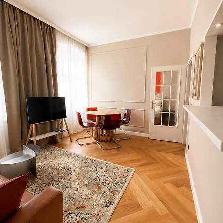 Schiller * Linz